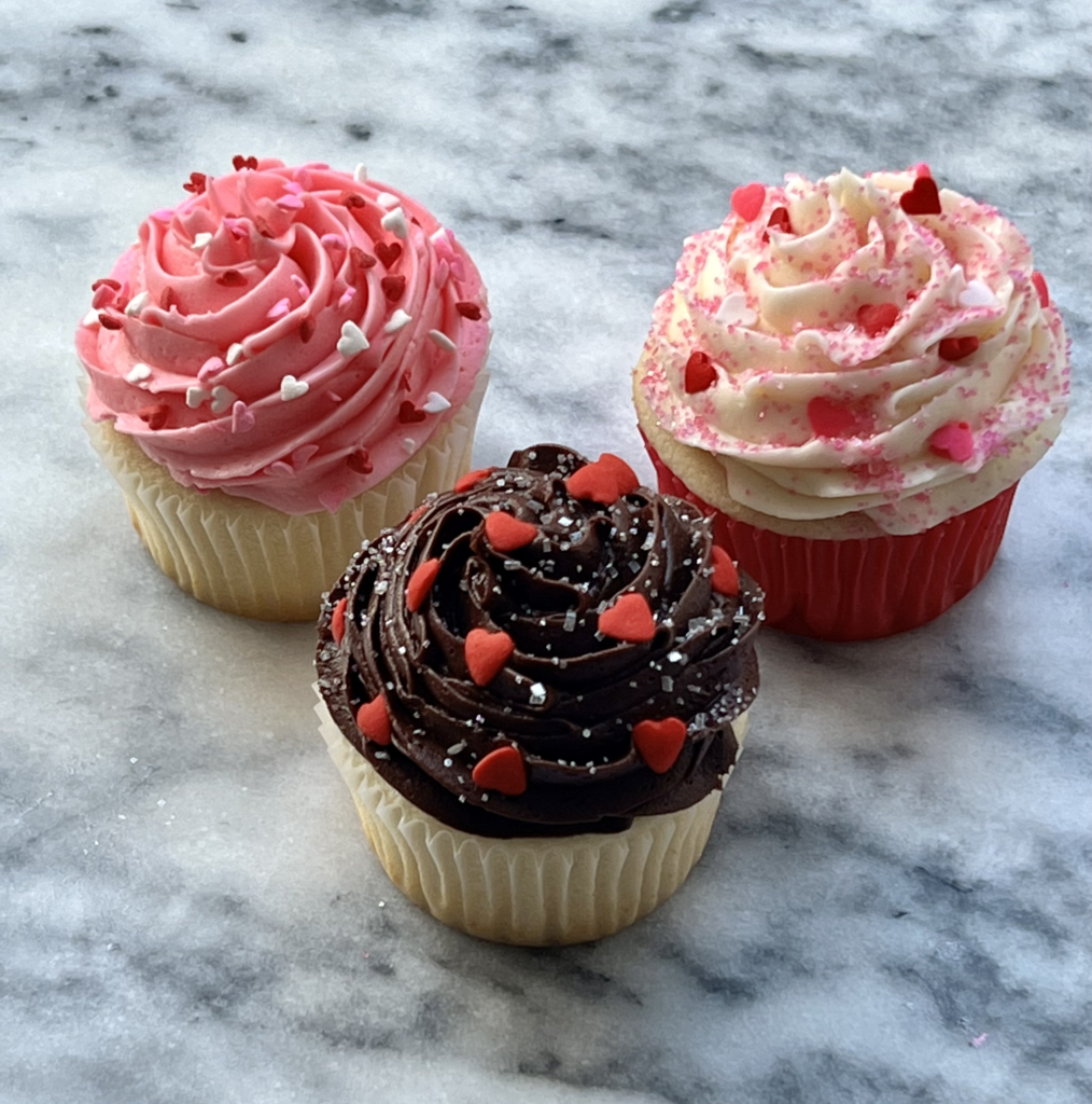 Valentine’s DayThemed Cupcakes Baked in 'Boken