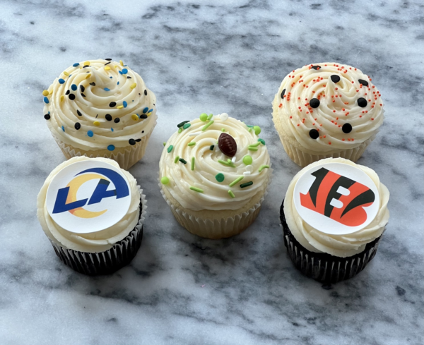 Super Bowl-Themed Cupcakes - Image 2